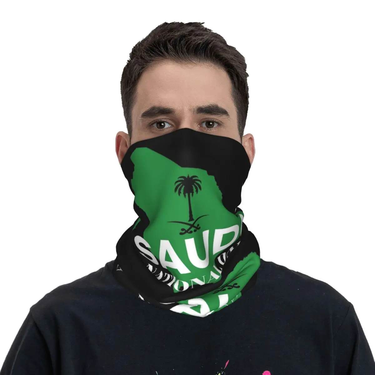 

Saudi National Day Merchandise Bandana Neck Gaiter Funny Holiday Wrap Scarf Cool Fishing Headwear for Men Women Breathable
