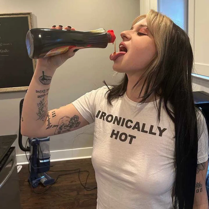 

Футболка женская облегающая с принтом букв, Модный милый пикантный кроп-топ с забавным графическим рисунком, в Корейском стиле, в стиле Харадзюку, лето