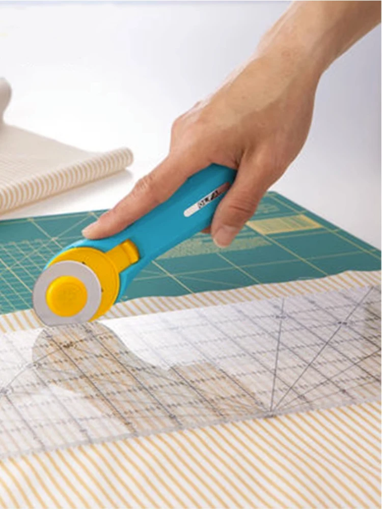 Textile Cutting Knife 10 pieces Japanese original OLFA RB45-10 45MM roller knife special blade ASB anti-slip handle alloy steel sharp 45mm blade used for: cutting/tailoring cloth/DIY manual/straight line cutting