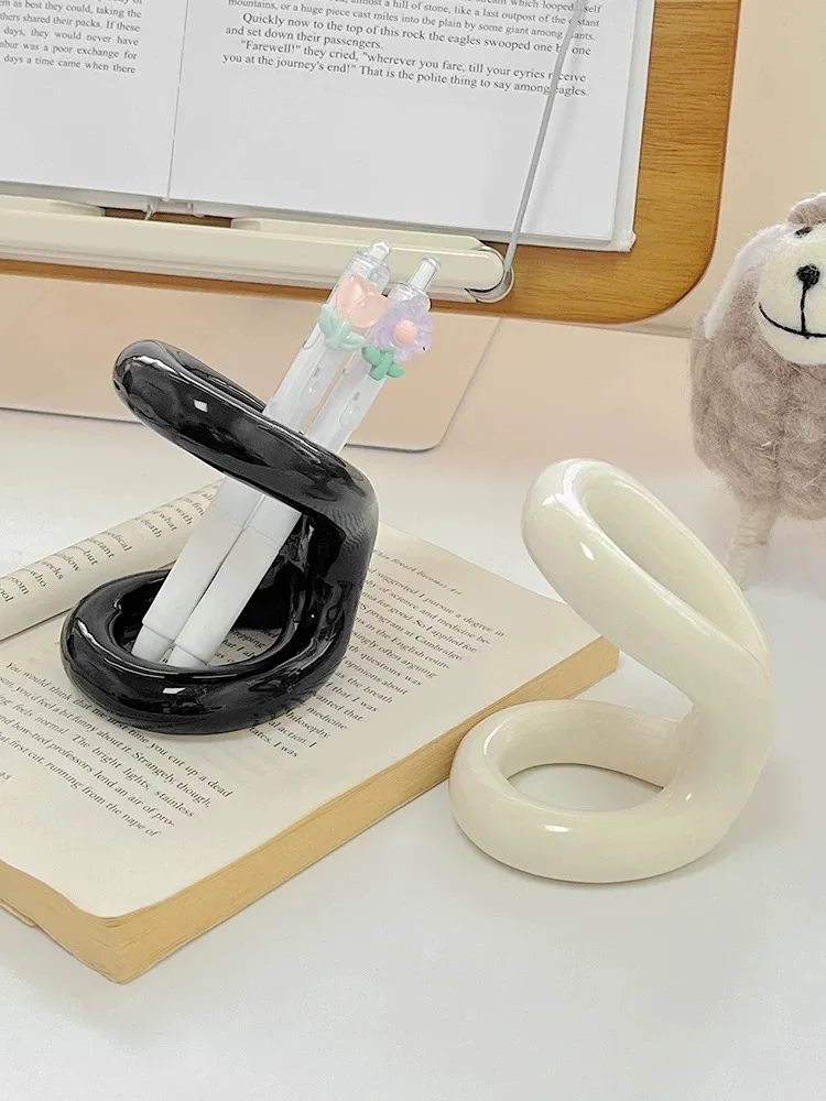 Miniso Novelty Simplicity Knot Series Ceramic Pen Holder Storage Stand Desktop Decoration Storage Cartridge Learning Gift