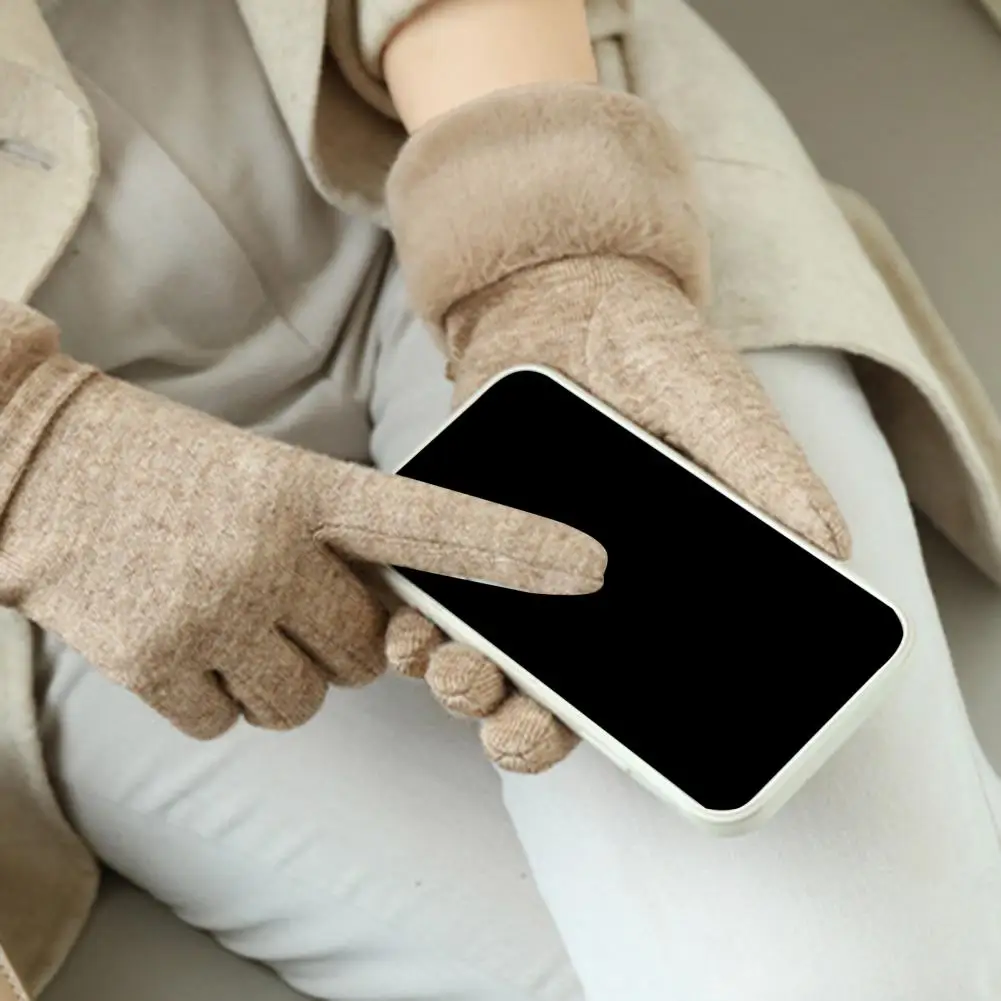 

Popular Cycling Gloves Full Finger Super Soft Good Stretch Furry Cuff Gloves Winter Women Gloves for Daily Wear