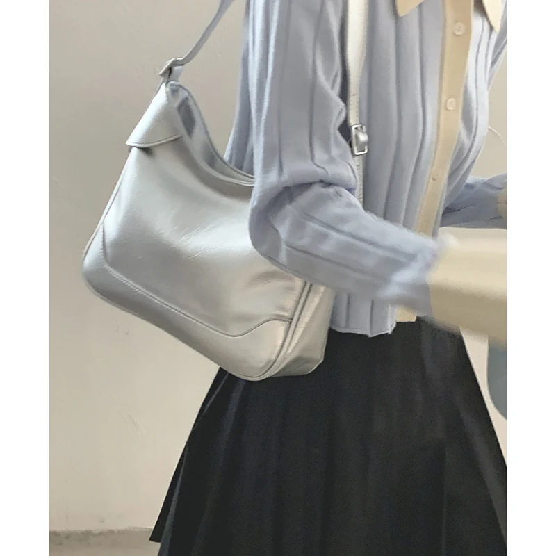 

Fashion Women Slivery Tote Bag Large Capacity Pu Leather Underarm Bags Female Commute All-Match Messenger Shoulder Pack 2023
