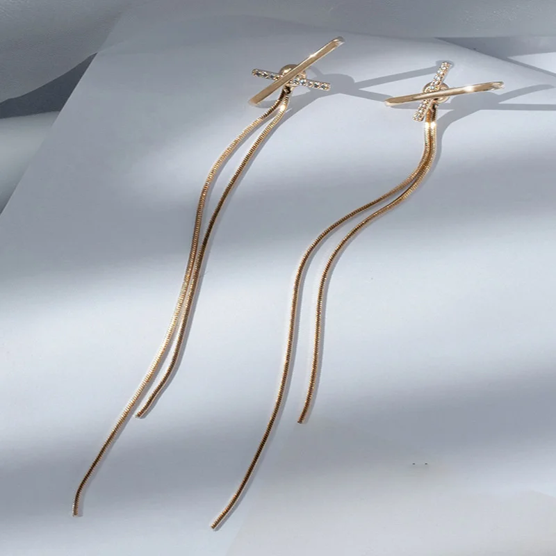 Accessori per le donne Orecchini lunghi con infila nappe per le donne Orecchini semplici a catena lunga a forma di onda Regalo di gioielli per feste di nozze  36