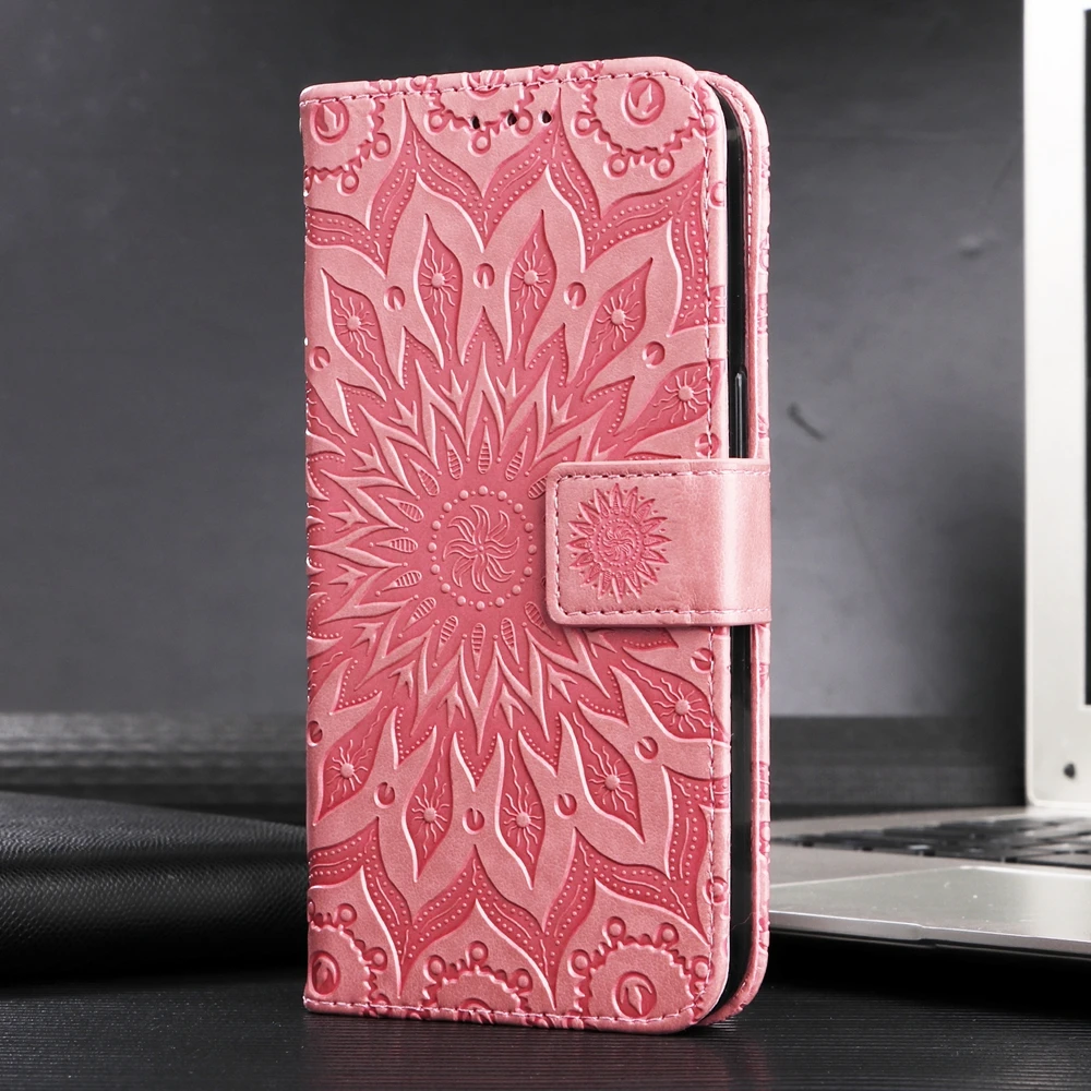 Leather Smartphone Case with Seamless Fit and Timeless Design