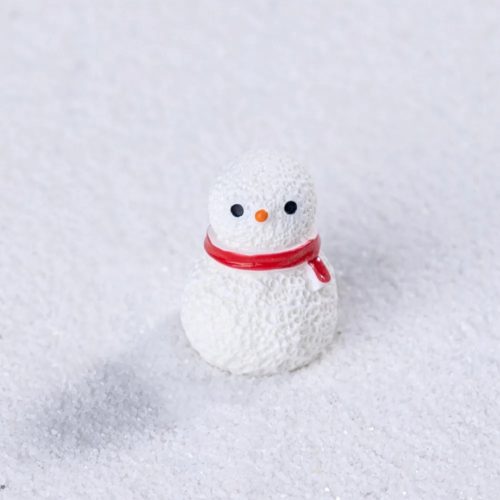 thumbnail image 1 of 10 minifiguras de Papá Noel lindas, figuras de resina de dibujos animados, muñecos de nieve, figuras para la casa, decoración navideña DIY, 1 of 5