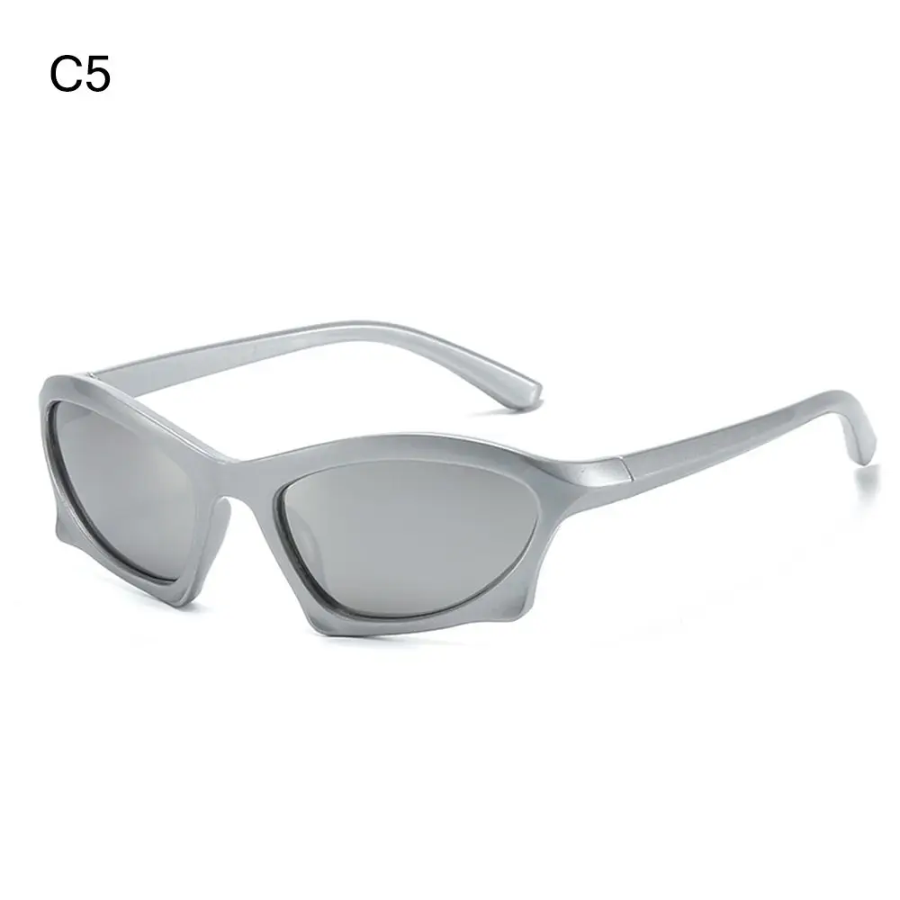 Occhiali da sole Y2k | Prezzi e offerte su Occhiali Y2K | Y2K FusionOcchiali Da Sole Y2K ASOS DESIGN - Occhiali da sole avvolgenti stile Y2K neri con