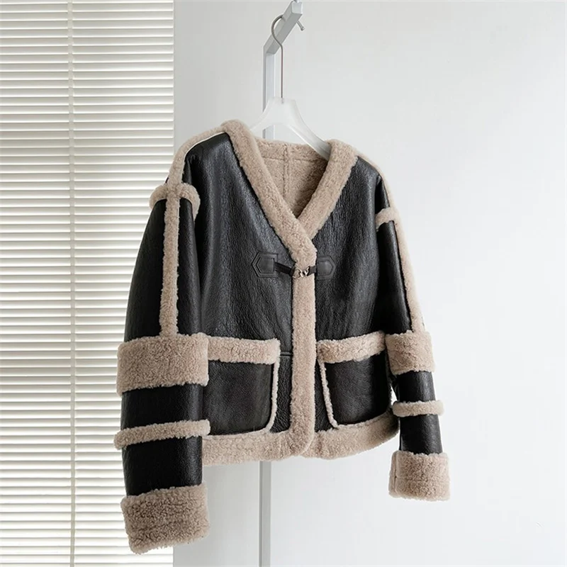 Рисунок 6 - Женское роскошное пальто из импортной овчины