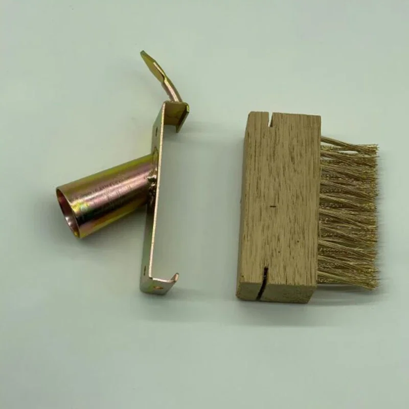 Steel Bristles Weed Brush Joint Cleaning Steel Brush Joint Scraper Weeding Brush Joint Brush Convenient Manual Weeders 3