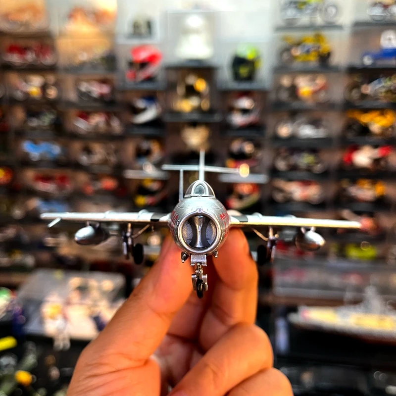 

Украшения, законченные в масштабе 1:72