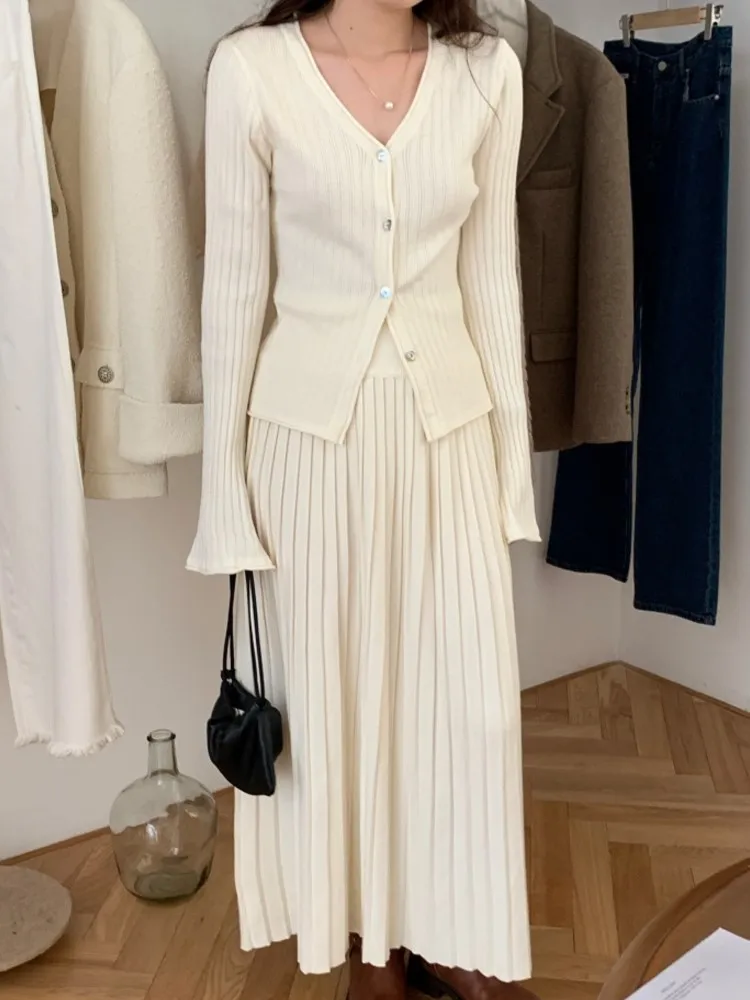 

Korean Flare Sleeve Knitted Suits Women Vintage Lady Solid Fashion 2 Pieces Set Slim Waist Short Top Casual A-line Midi Skirt