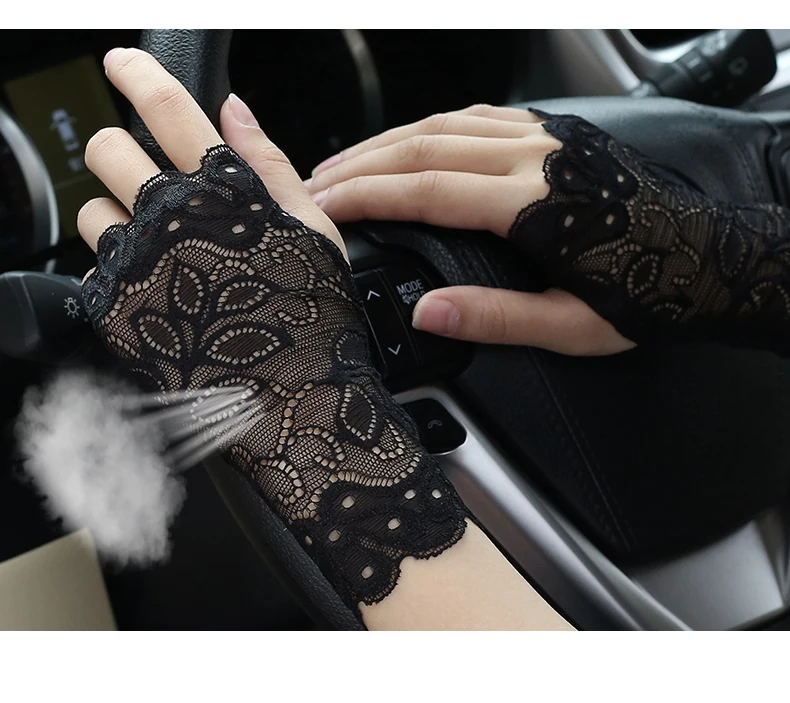 Women's Lace Sunscreen Outdoor Half Finger Driving Gloves Summer Thin Elastic Breathable Bridal Fashion Touch Screen Fingerless
