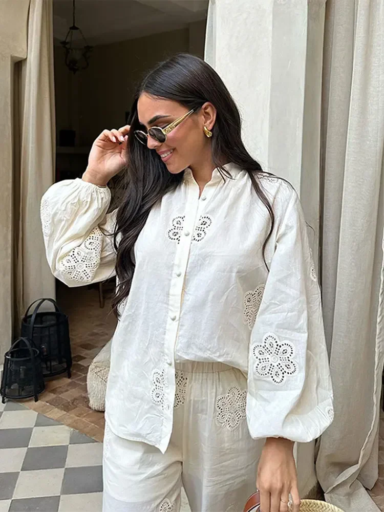 Loose White Flower Print Hollow Blouse Pants 2 Pcs Set Women Lapel Long Sleeve Button Shirt Suit 2024 Casual Lady Street Outfits