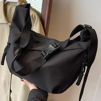 Borse a tracolla Hobos in nylon Borse da donna con cerniera casual solida 2024 Borsa a tracolla singola in tinta unita ad alta capacità di moda