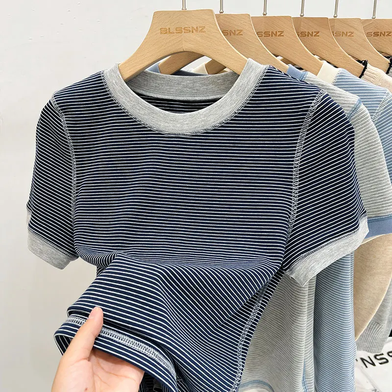 AOSSVIAO 2025 الصيف المشارب كتلة اللون تي شيرت س الرقبة سليم صالح قصيرة الأكمام المحملة للنساء الكورية نمط بسيط قاعدة طبقة علوية 3