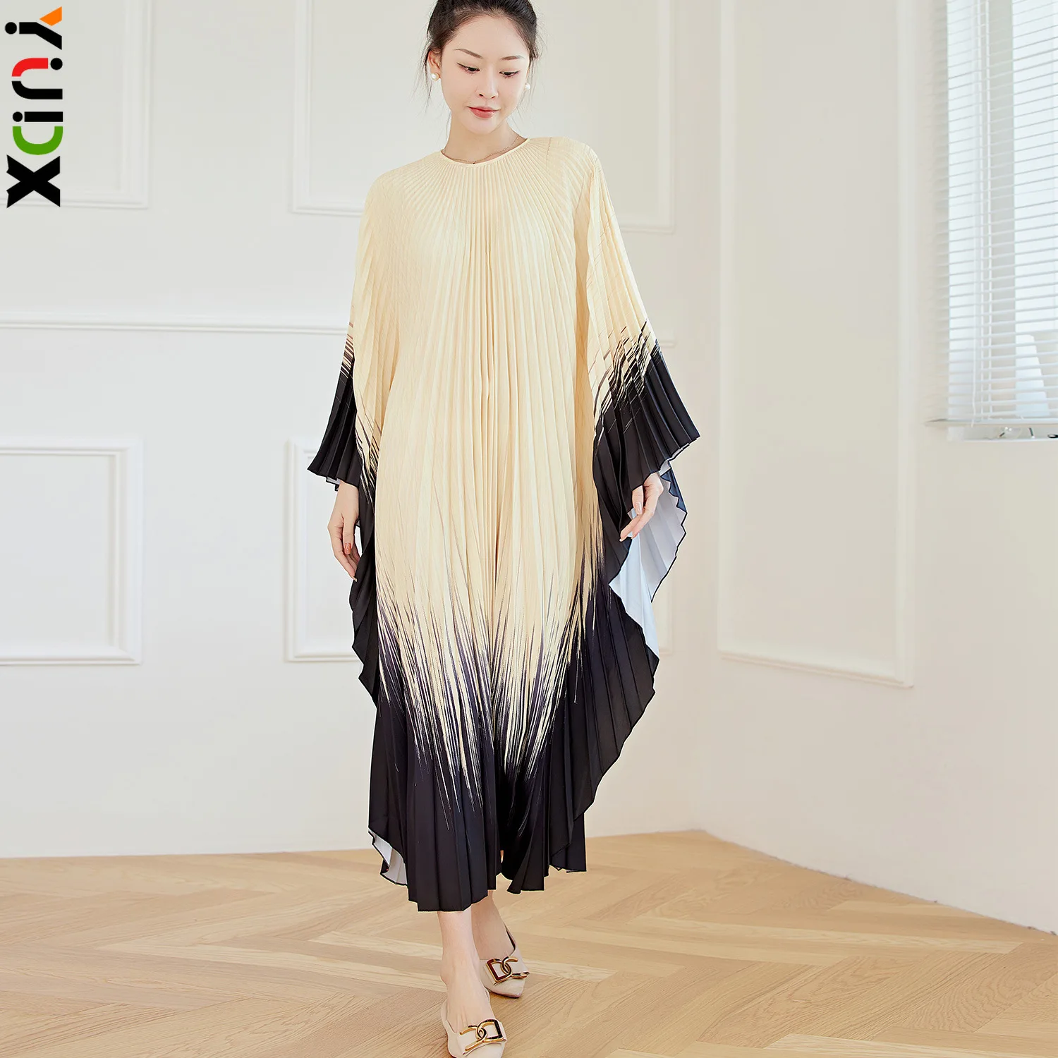 

YUDX Miyake Spring Autumn Women's O-neck Large Flying Sleeve Pleated Dress Women's Long Loose Bat Sleeve Pleated Dress 2023