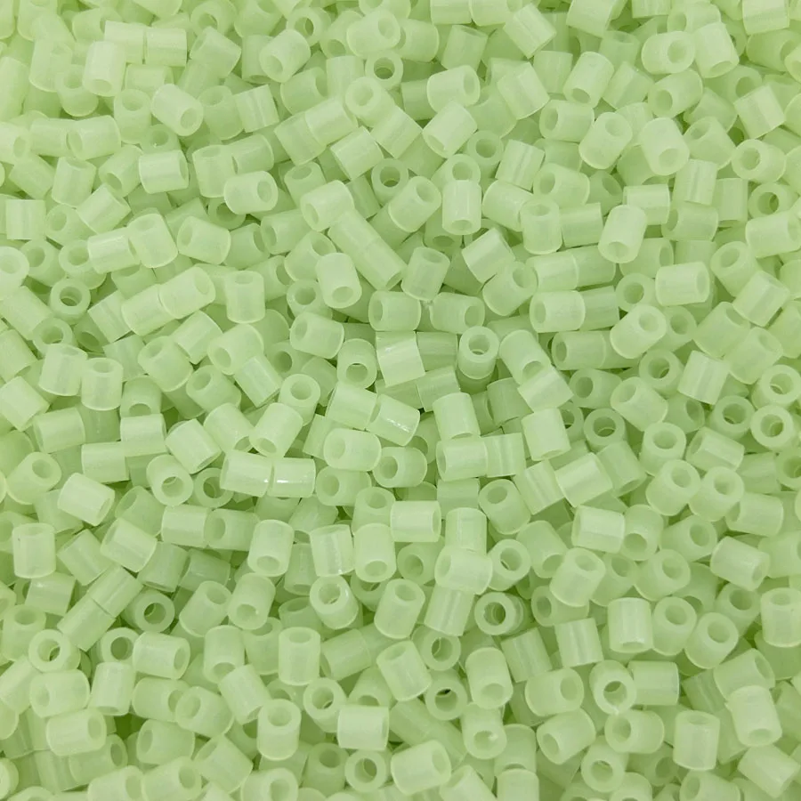 Glow Craft 500pcs Fuse Bead Set 2