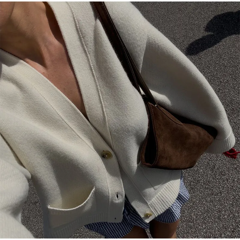 Elegant Knitted Solid V-neck Cardigan Women Casual Loose Single Breasted Pockets Sweater Female Chic Versatile Street Knitwear