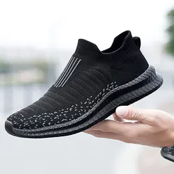 Breathable Men's Slip-On Running Sneakers for Outdoor Comfort (Black)