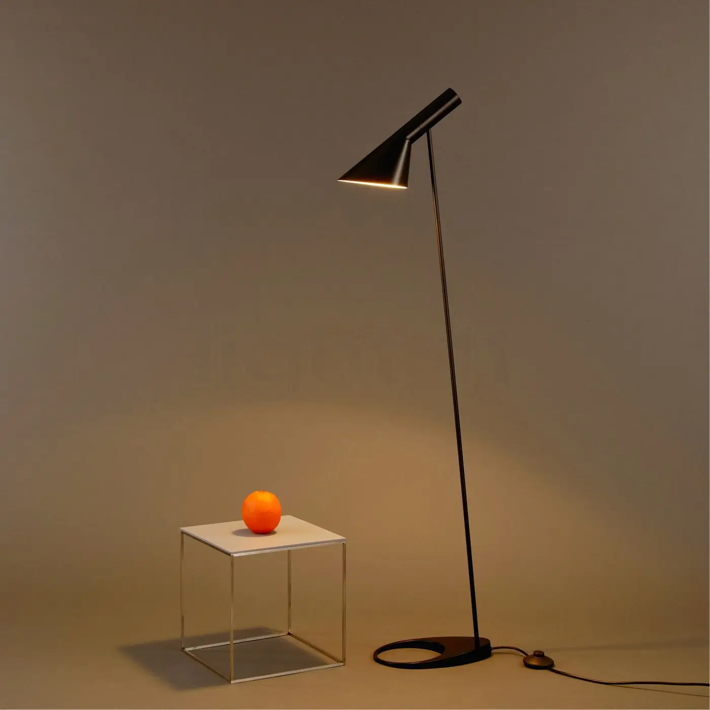 

Nordic Simple Led Floor Lamp Personality Creativity Living Room Bedside Vertical Table Lamp Study Desk Lamp Floor Lamp