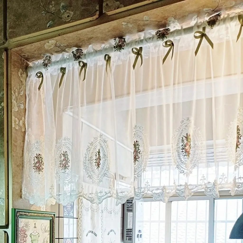 Tenda In Pizzo Bianco Con Fiori Ricamati Per Cucina – Modello A Palloncino Regolabile, 1 Pannello Da 159 Cm, Filtro Luce, Stile Romantico