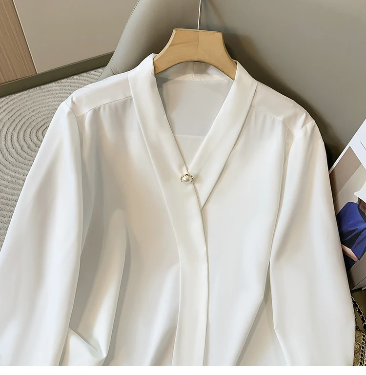 Übergrößen Chiffon-Bluse für Damen Frühling 2026 V-Ausschnitt Elegante Schwarze oder Weiße Bluse im Koreanischen Stil Vielseitige Blusen für Frauen – Detail 5