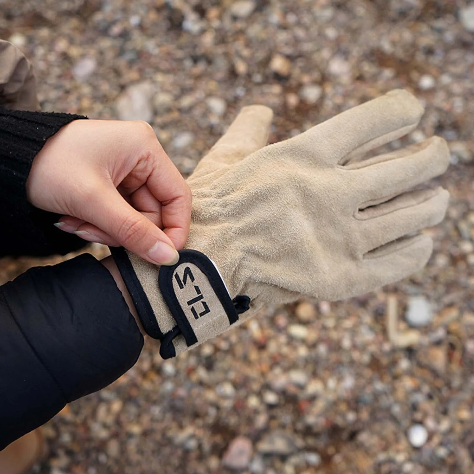 Outdoor Sports Hunting Full Finger Gloves Wild Picnic Camping Cowhide Gloves Winter Cold Resistant Waterproof Warm 1 Pair