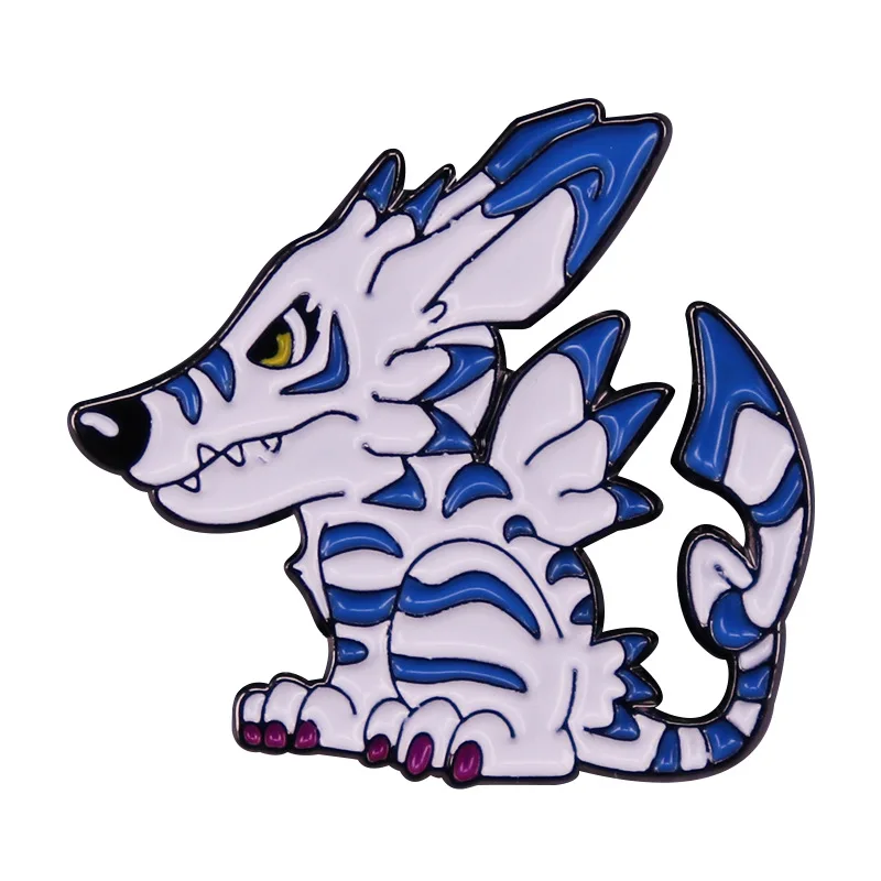 Рисунок 4 - Женская эмалированная брошь в форме лацкана