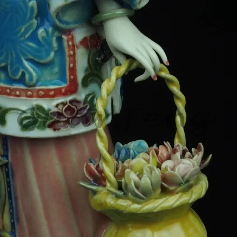 Shiwan doll master of fine ladies of ancient figures decorated handmade ceramic crafts business gift ladies