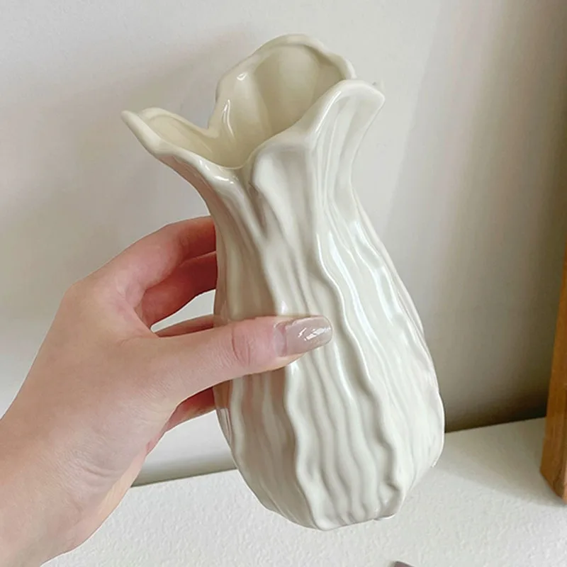 American style High Quality Ceramic Stripe Vase For Home Decoration Living Room, Bedroom, Dining Room, Table Top Decoration, 1Pc