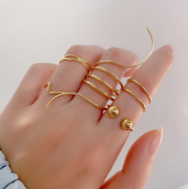 Women's Ring Open Knuckle Ring Creative Retro Star Moon Ring Old Ring Suitable as a Gift for Women Free Shipping