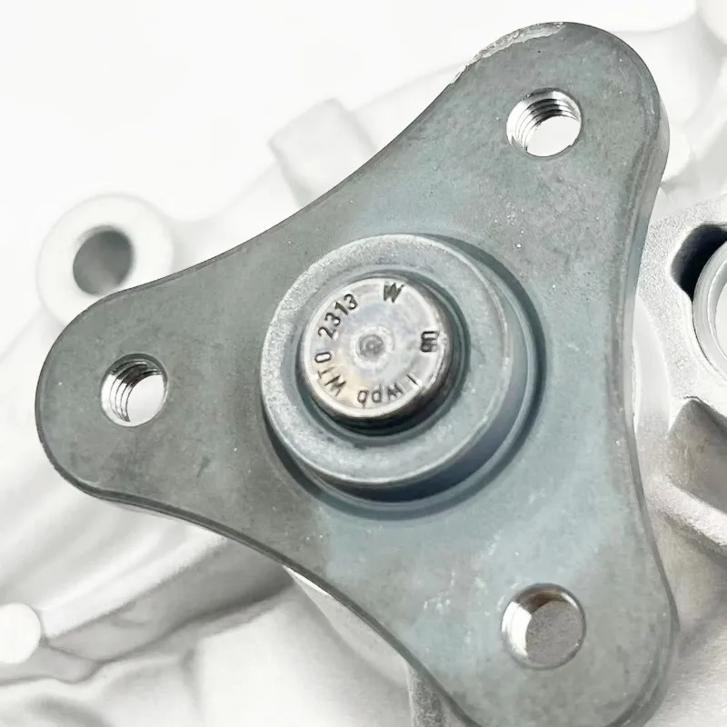 Engine Water Pump 9801573380 11517550484 for Peugeot 207 208 308SW RCZ 3008 Citroen C4 DS MINI 1201H8