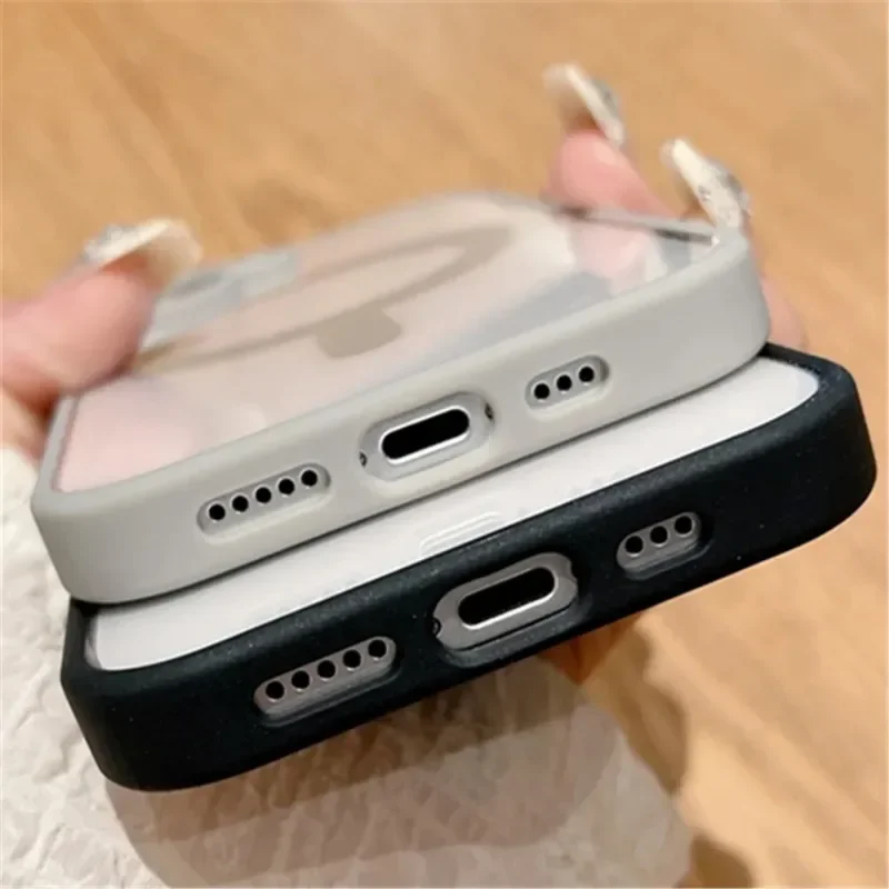 Clear Magnetic Wireless Charging Case with Fashionable Acrylic Design