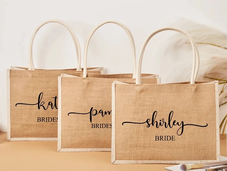 Borsa Tote personalizzata, borsa di tela da imballaggio borsa da spiaggia per damigella d'onore proposta regalo Tote personalizzata matrimonio nome personalizzato Tote borse di iuta