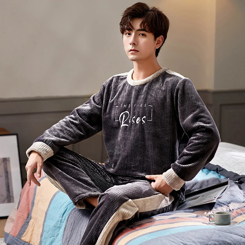 2020 New Coral Velvet Pajamas Men's Autumn Winter Long Sleeve  Flannel Thickened Simple Large Size Warm Home Clothes