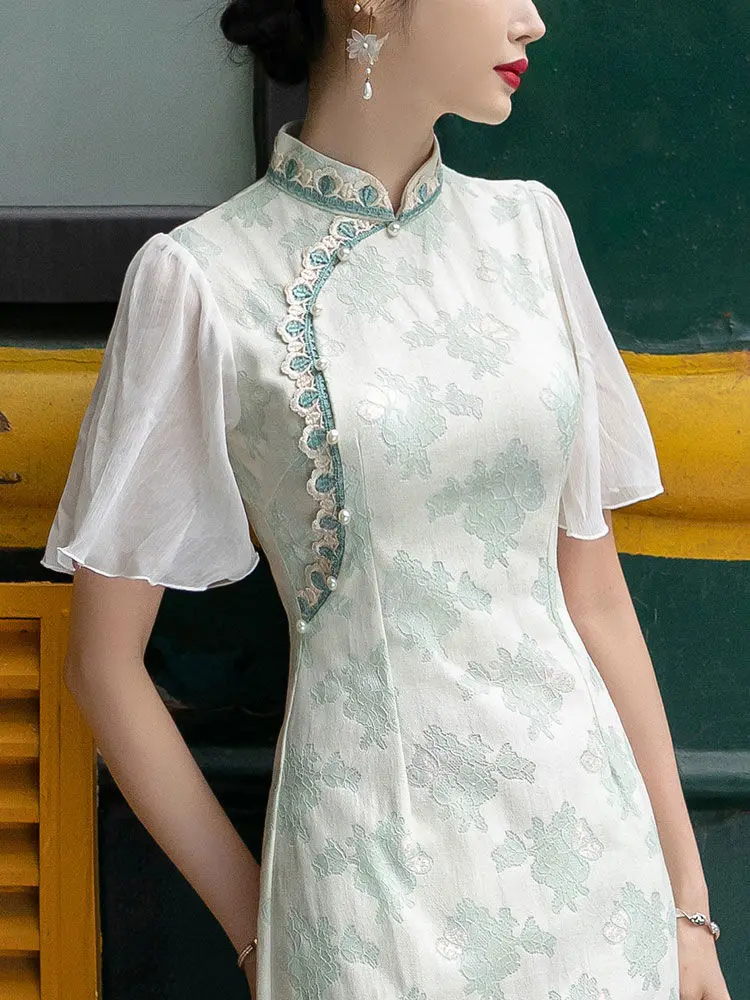 Рисунок 5 - Женское платье-Ципао с большими рукавами