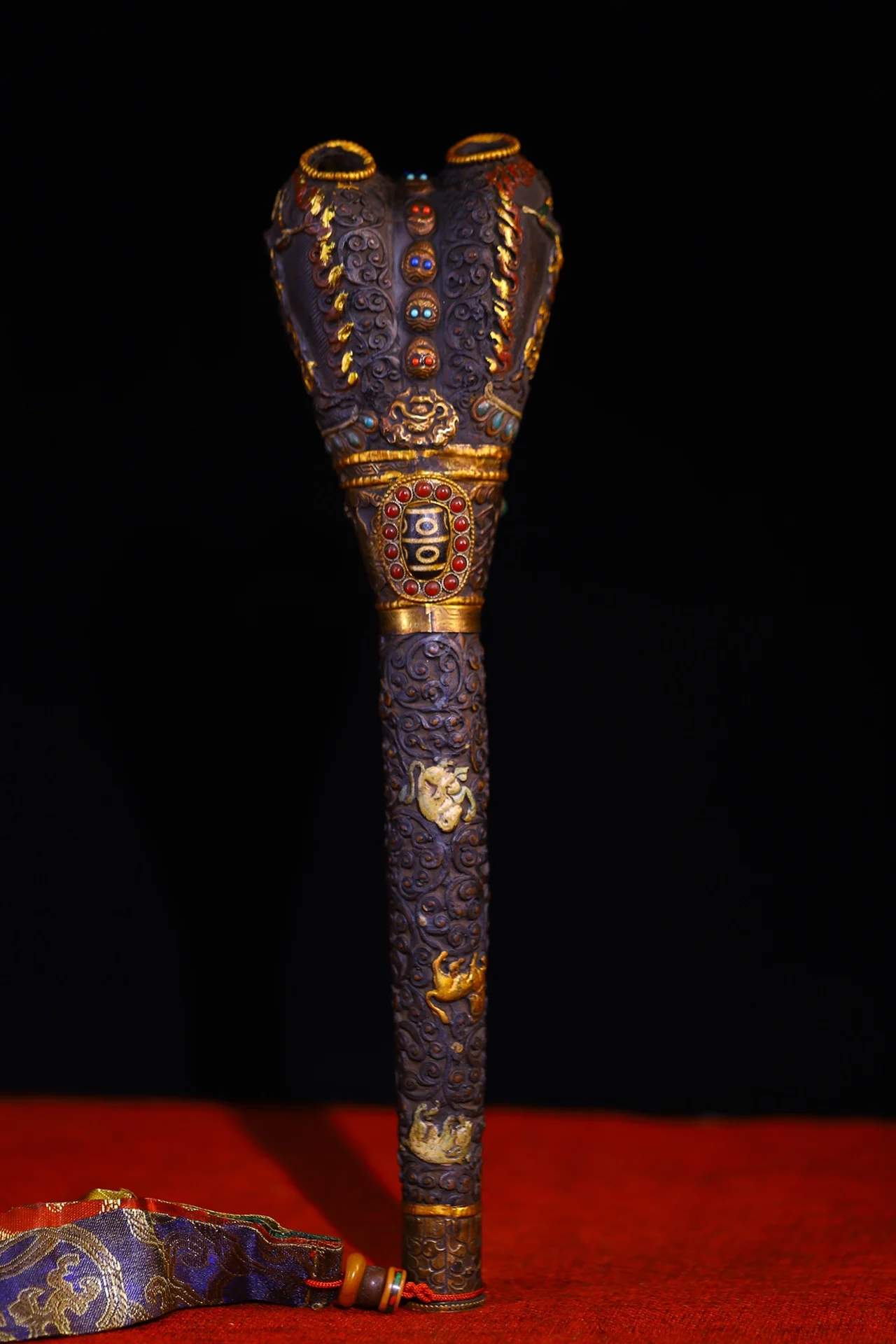 

14"Tibet Temple Collection Old Yak Bone Mosaic Gem gZi Beads Painted Zodiac Animals Kangling Horn Amulet Dharma Worship Hall