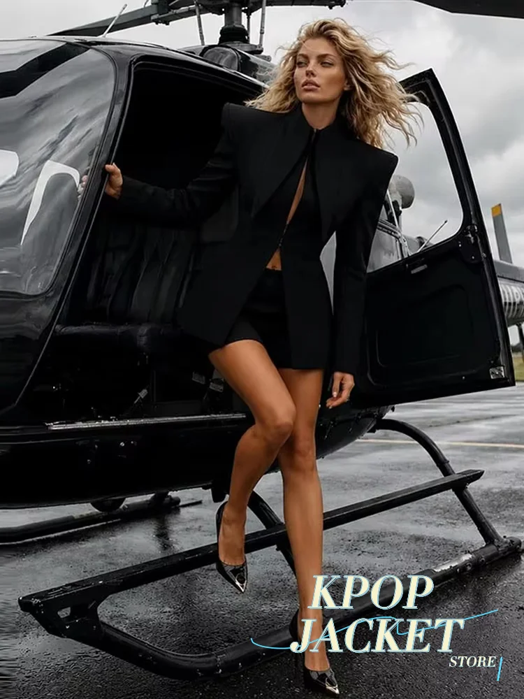 Chic Stand Collar Shorts Suit Two Piece Set With Waist Cinching Slim Fit — photo 1