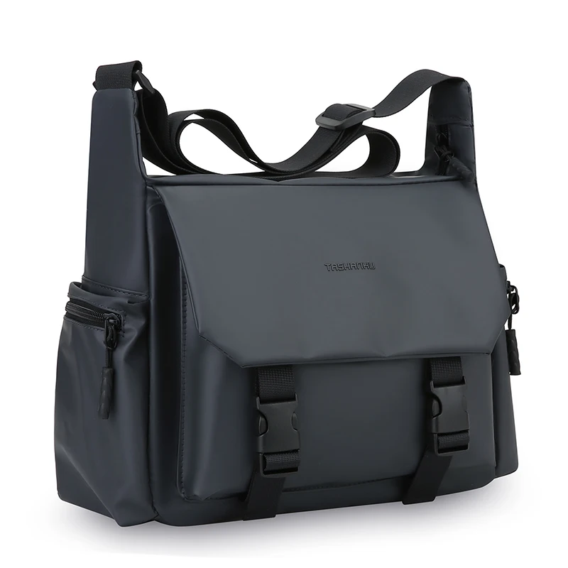 Men's crossbody bag - large capacity, with adjustable shoulder straps, zipper closure, sturdy structure, classic style