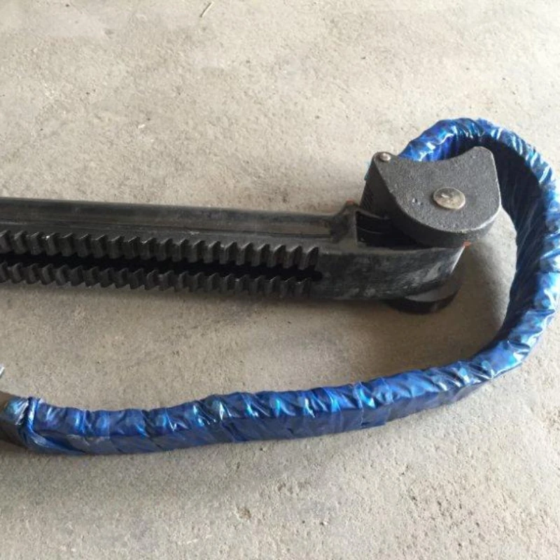 

Friction pipe wrench (including chain) Model: AB588-600MM Library number: M328600