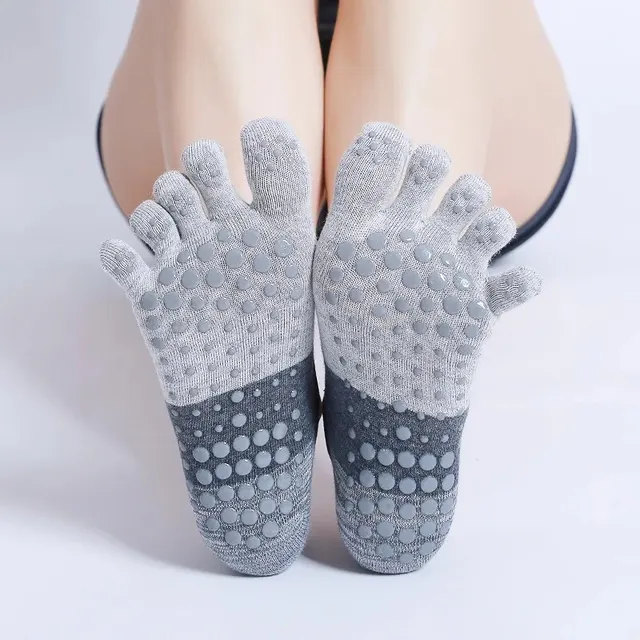 Ladies Breathable Yoga Socks Silicone Non-Slip Five Finger Pilates Socks for Women Backless Fitness Ballet Dance Cotton Gym Sock 4