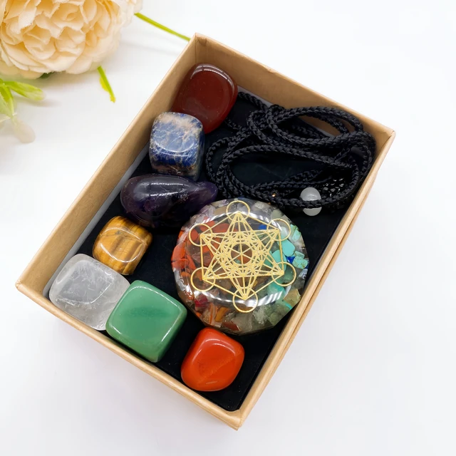 Natural Crystal Chakra Kit Amethyst Stone Palm Healing Meditation Yoga Stone Set Necklace Pendant Collection Home Decor