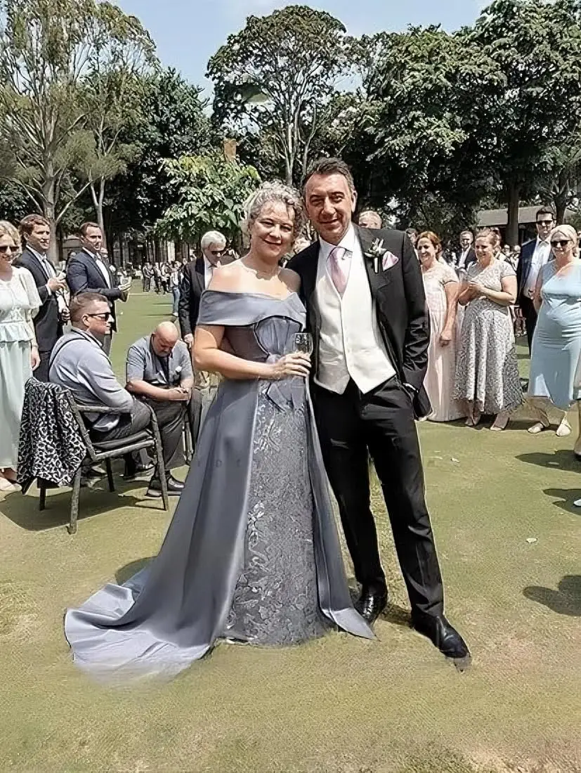 فساتين أم العروس من الدانتيل بالترتر للنساء بدون أ...