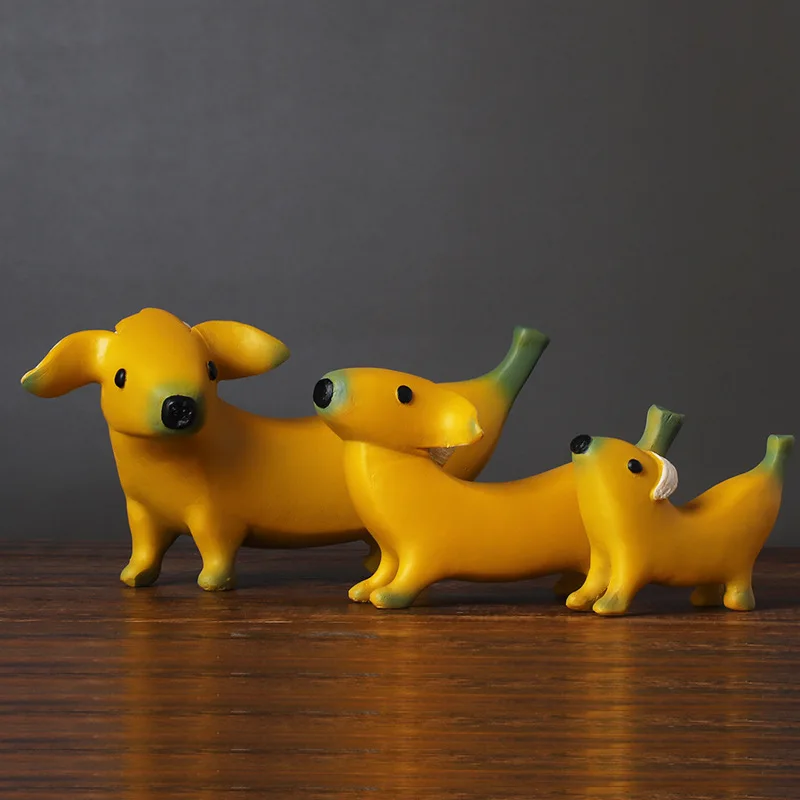 

Nordic Resin Statue Banana Dog Sculpture Creative Animal Cute Dog Gift Children's Room Ornaments Countertop Art Banana Dog Decor