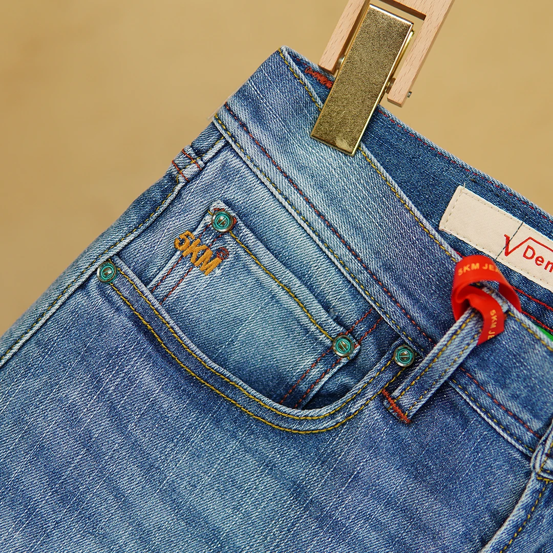 Product waist detail