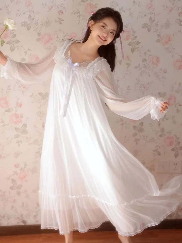 جديد الأبيض الدانتيل شبكة ثوب النوم طويلة الأكمام منامة المرأة حجم كبير بيجامة فام فستان الهدايا فستان النوم الملابس النوم امرأة