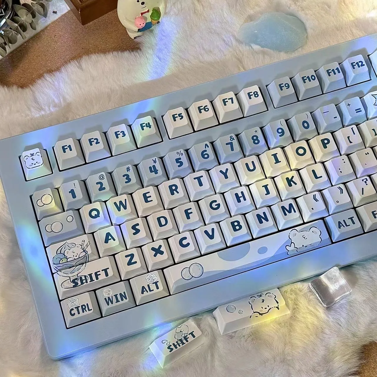 

Cute Ice Cub Bear Keycaps chreey Keycap Cute Key Cap Thermal Sublimation Mechanical Keyboard Keyboard Accessorie 2.2u 2.75u