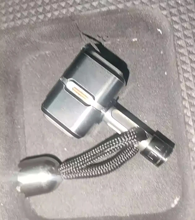 

Использованные игрушки для декомпрессии EDC hammer