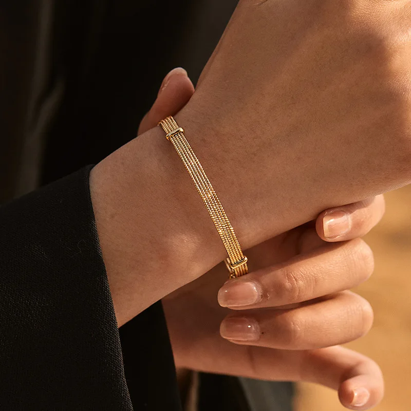 

Women 18k Gold Plated Open Bracelet Fashion Easy To Match Personalized Waterproof Copper Metal Strip Jewelry Female Gifts