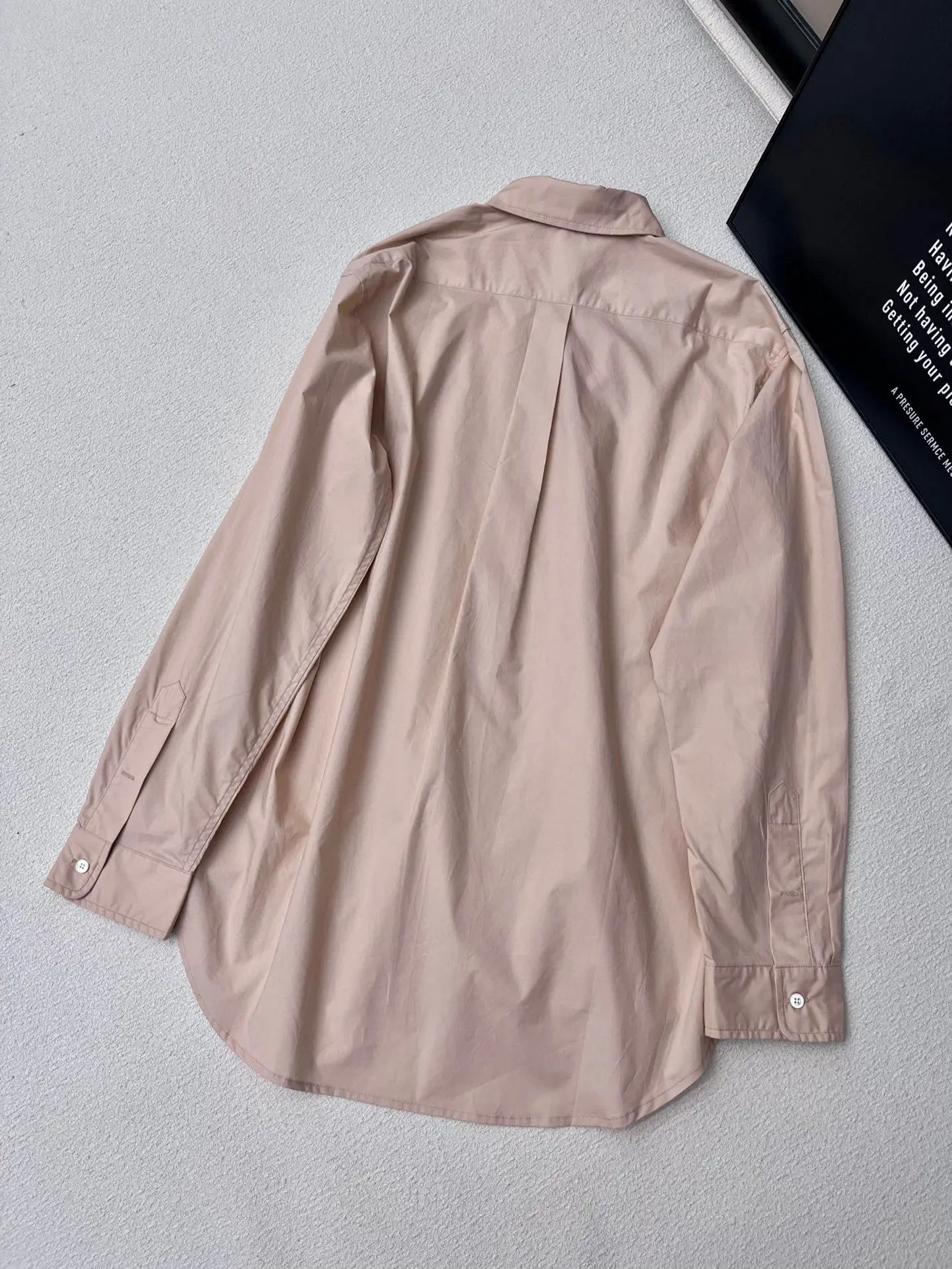 

2024 Classic Shirt Retro Apricot Pink Long sleeved Shirt Sweet high-density embroidery, Academy Style