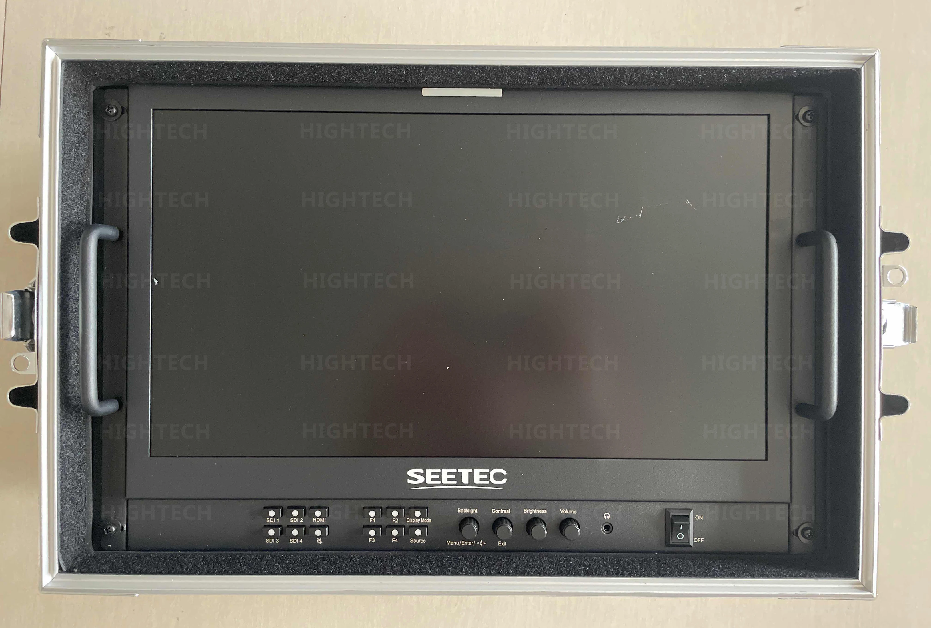 ATEM156S-CO 15.6 Inch Multi Camera Broadcast Carry-on Monitor D LUT HDR Waveform